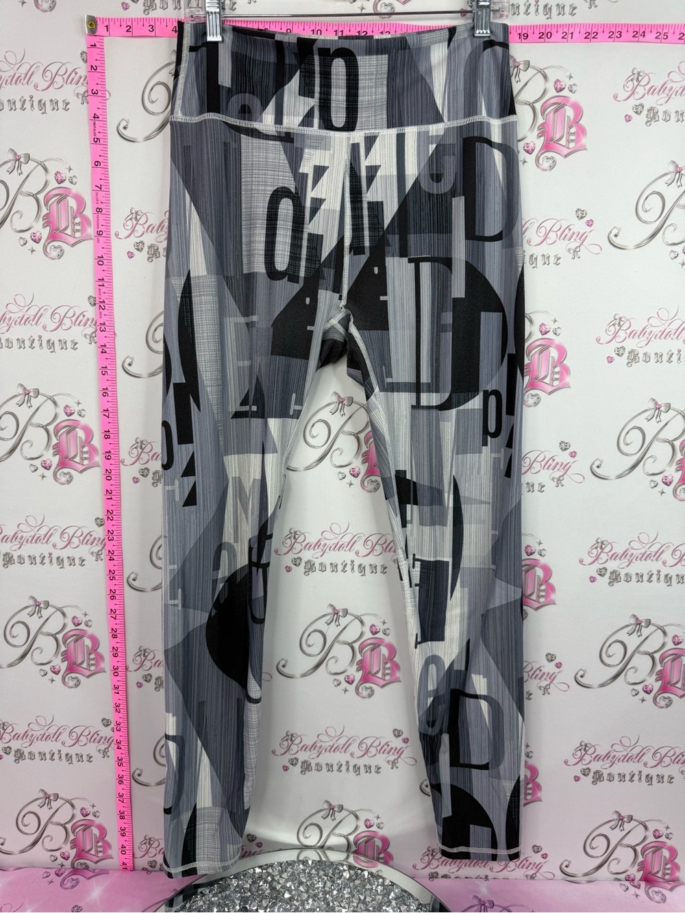 Fabletics Gray and Black Graphic Print Leggings